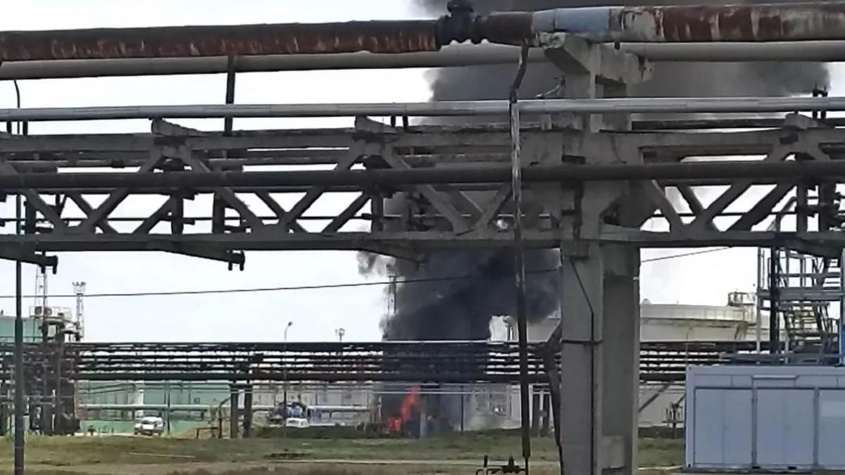 a murit barbat ranit incendiu rafinaria petrobrazi