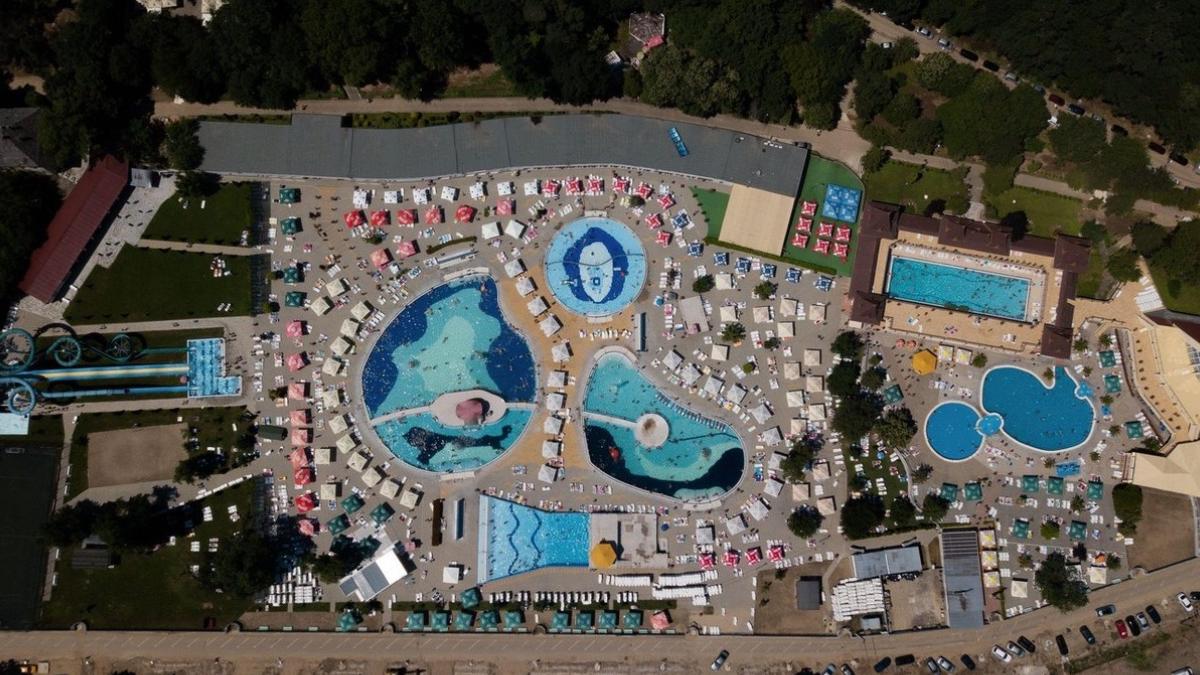 cat costa cazare hotelrui pensiuni 4 stele baile felix minivacanta rusalii