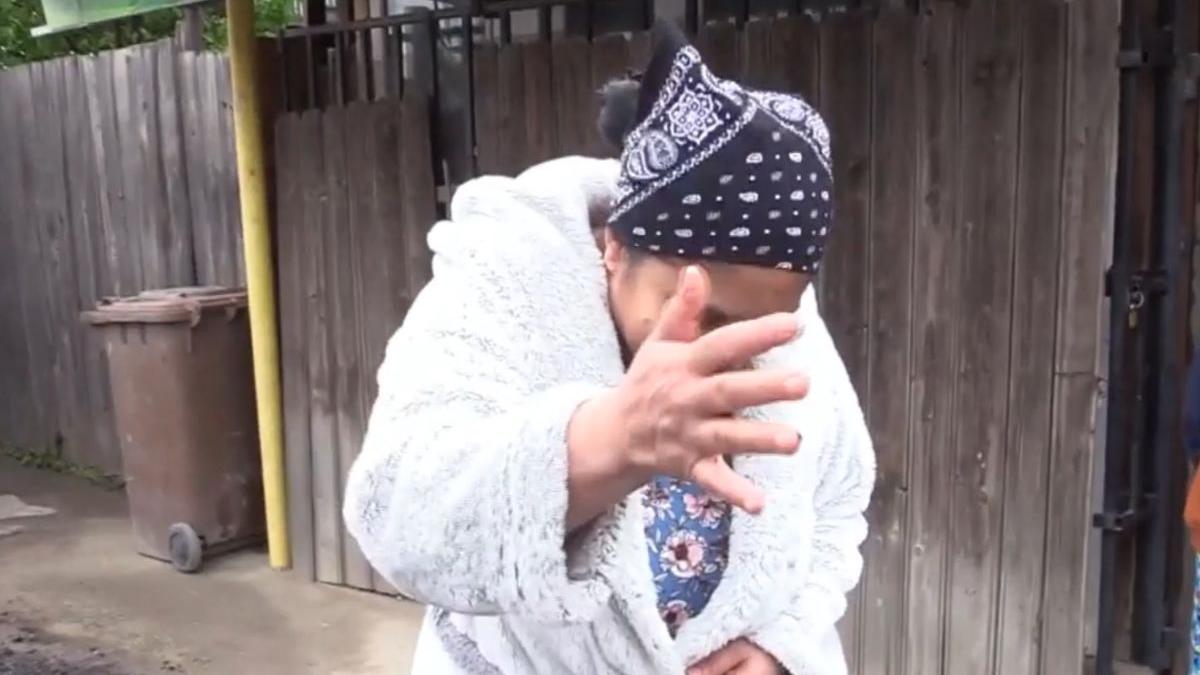 oameni asfaltat singuri strada ploiesti mimiu