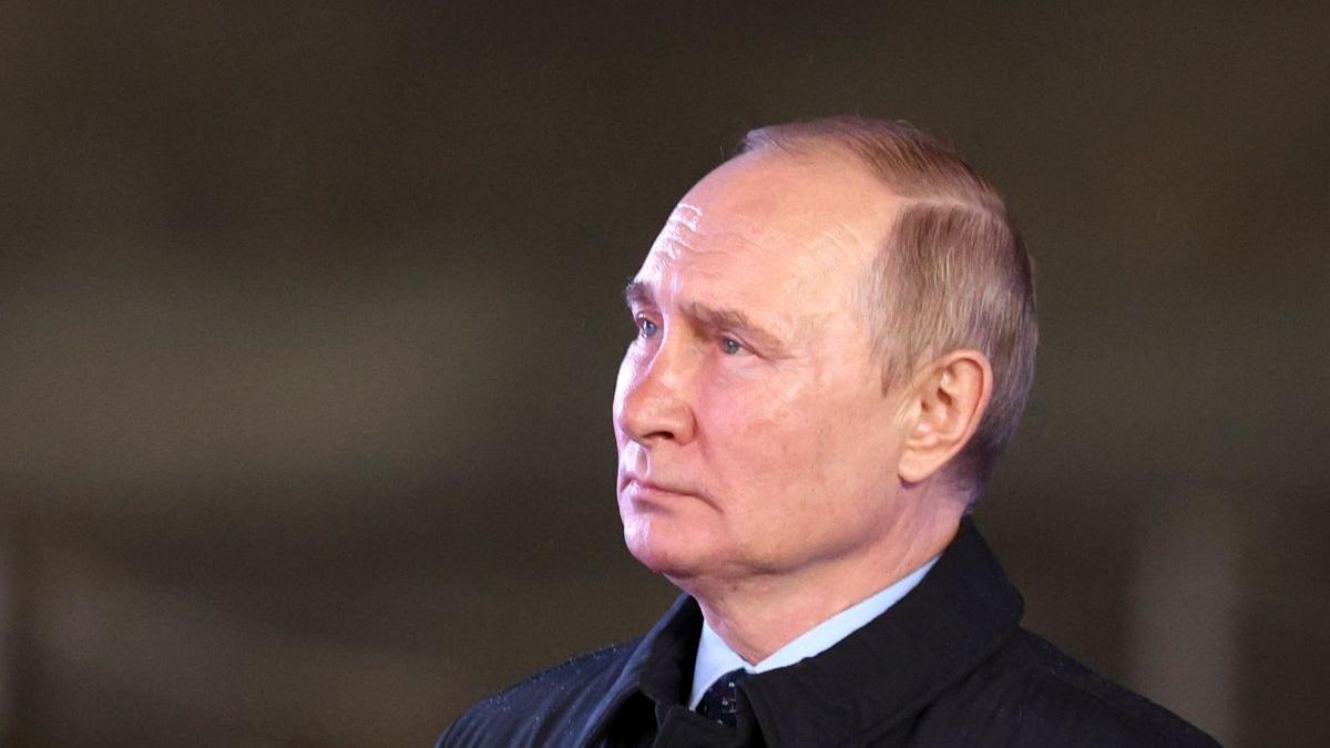 putin parada militara moscova consilier ucrainean parada ucigasilor drapel sovietic