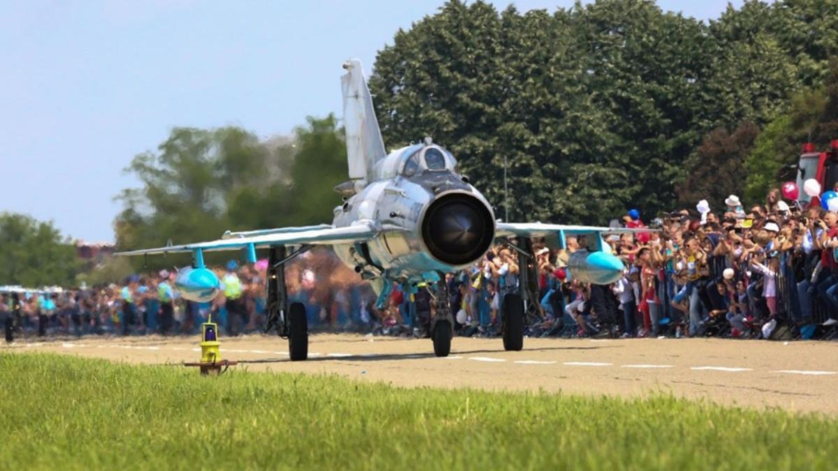 avioane mig 21 lancer pensie ceremonie retragere din serviciu