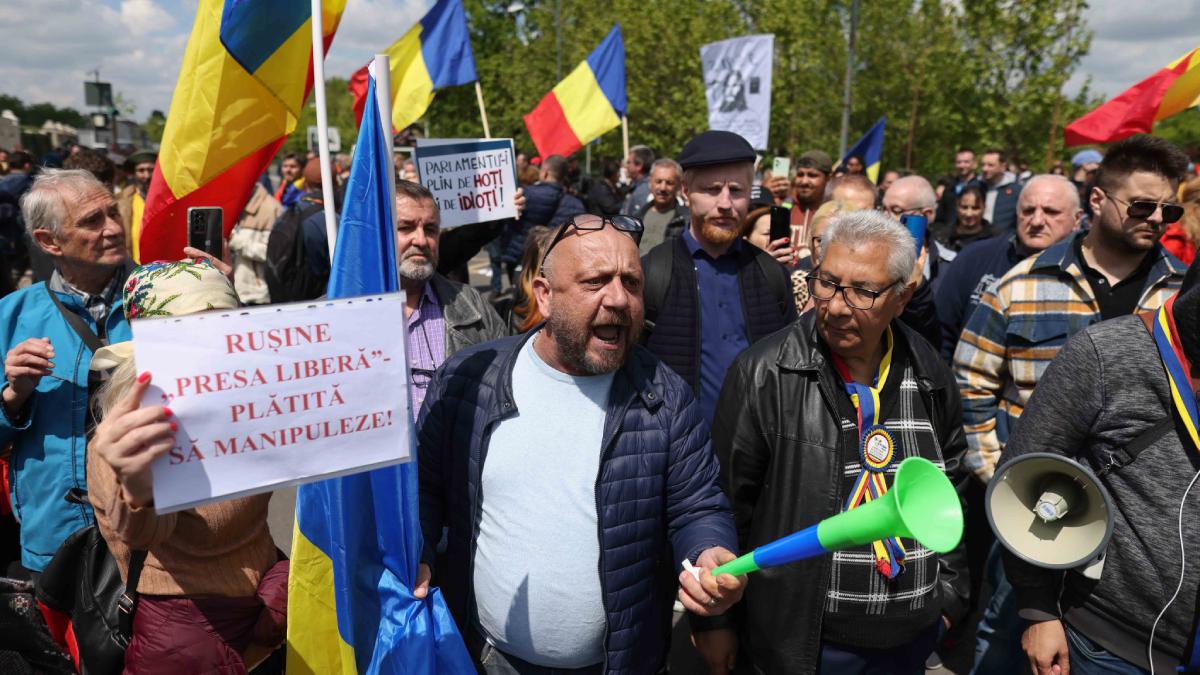jandarmi amenzi valoare 50 mii de lei protest violent aur parlament