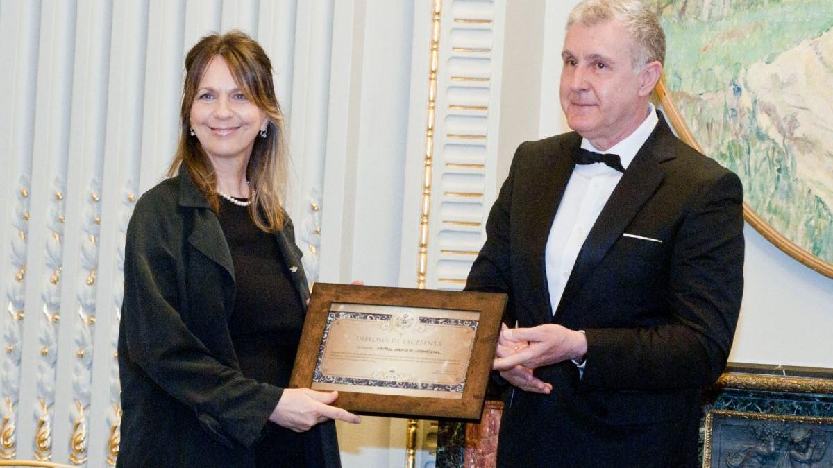 performanta calitate produse carmistin gala asociatiei furnizorilor casei regale a romaniei