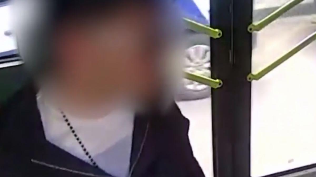 bataie autobuz tineri iasi cutit