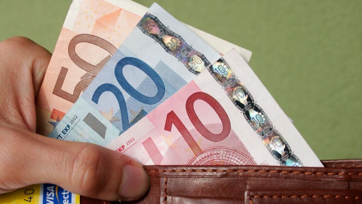 curs valutar bnr 12 mai 2023