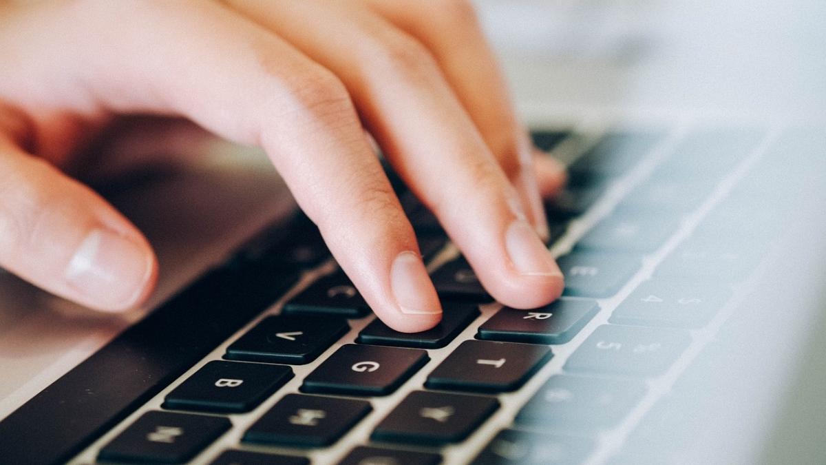 elevi studenti bani stat achizitionare calculator conditii