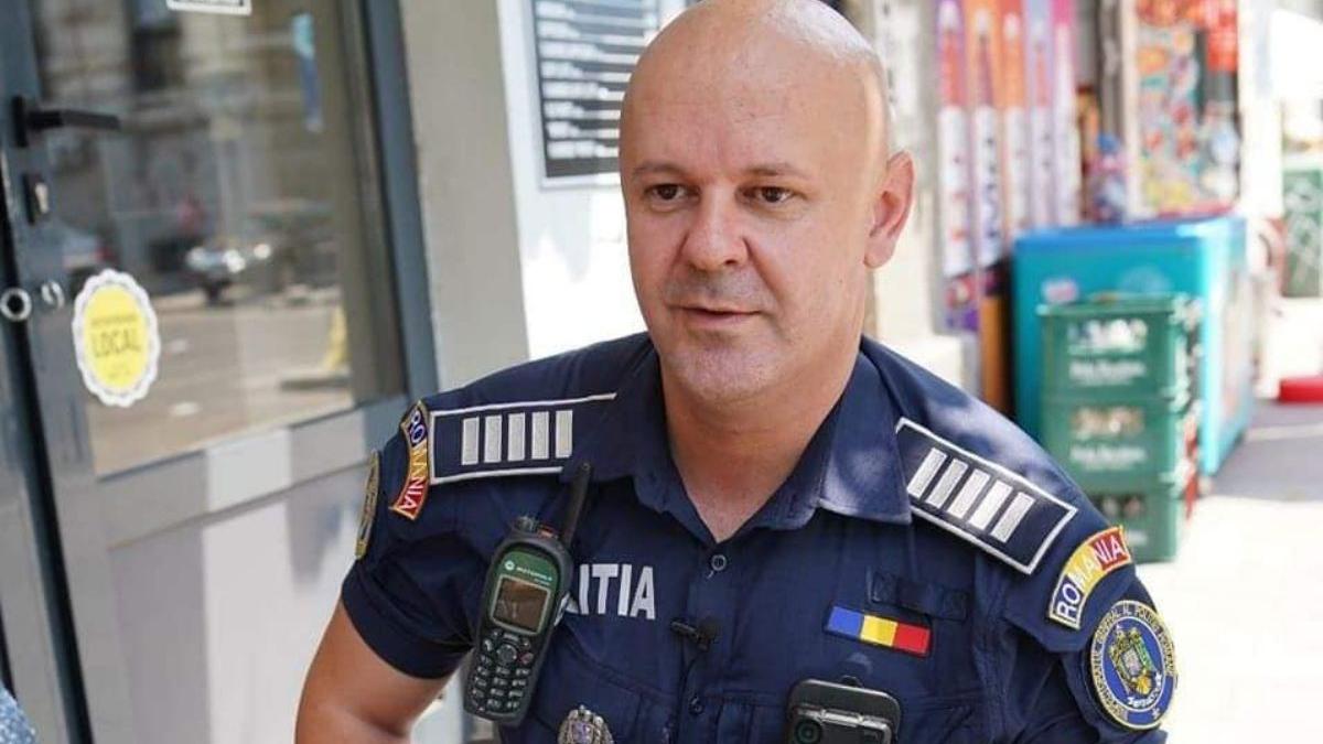 politist celebru demisie