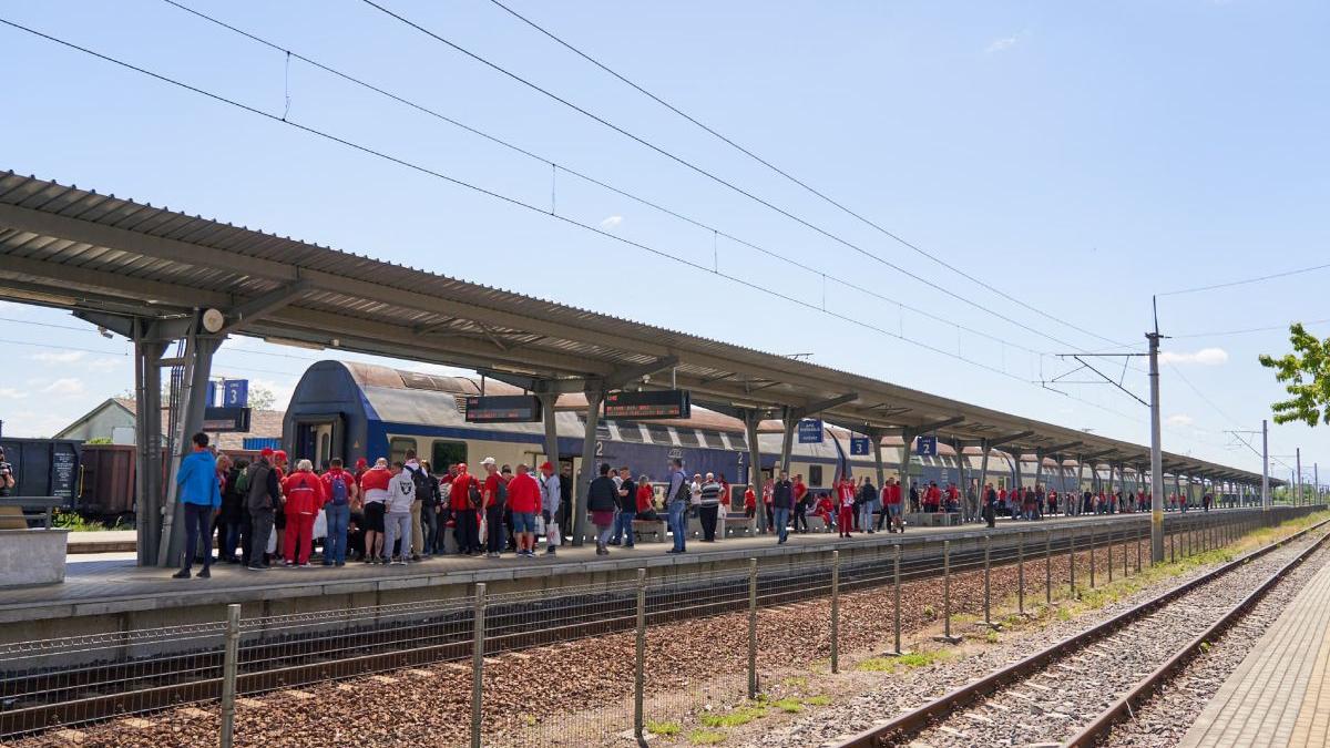 tren gratuit suporteri sepsi osk finala cupei