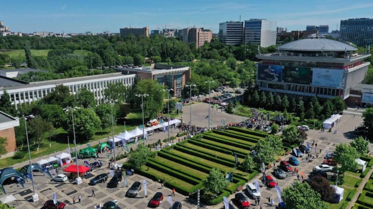 festival auto romania bucuresti 230 automobile admirate weekend