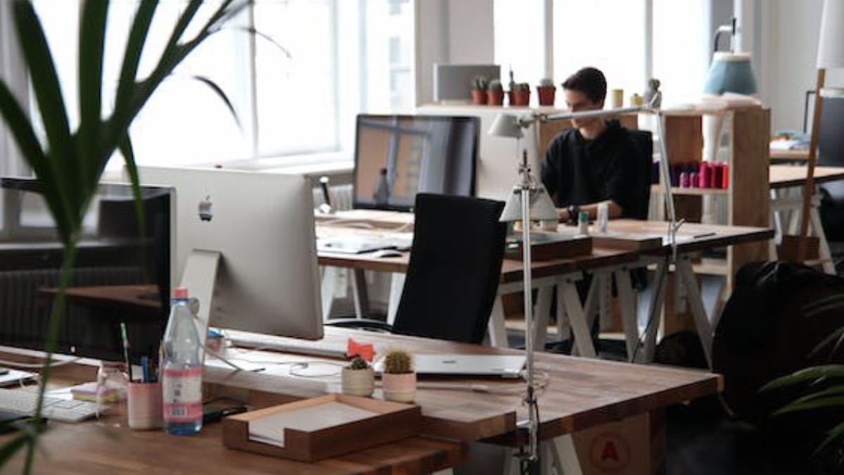 banca romania program lucru patru zile saptamana