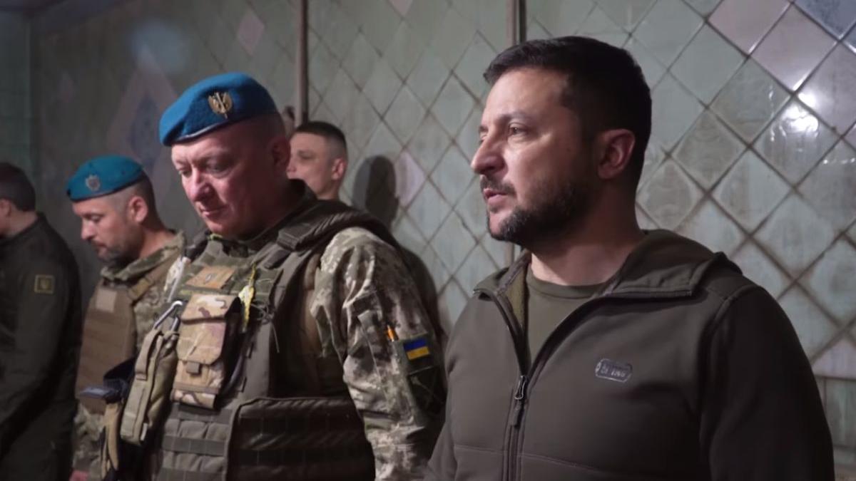 volodimir zelenski vizitat trupe ucrainene front donetk