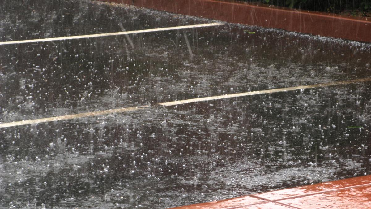 cod galben ploi torentiale vijelii grindina 28 judete avertizare meteo