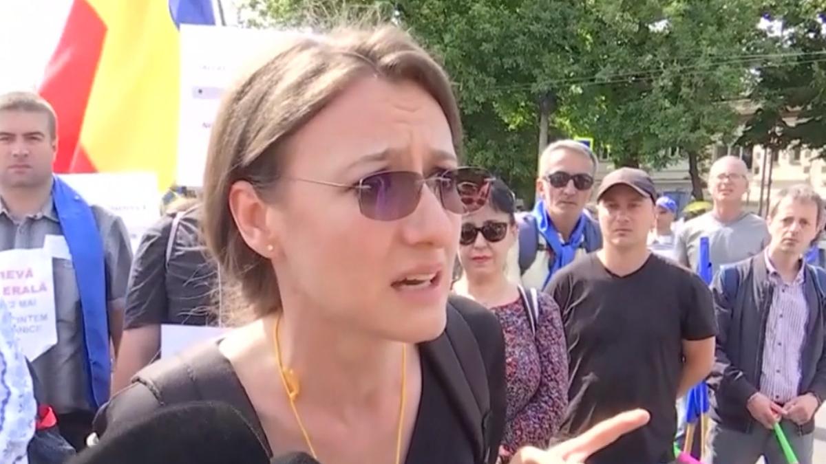 demisia nu va puneti cu generatia tanara mesajul in lacrimi al unui profesor debutant dupa negocieri