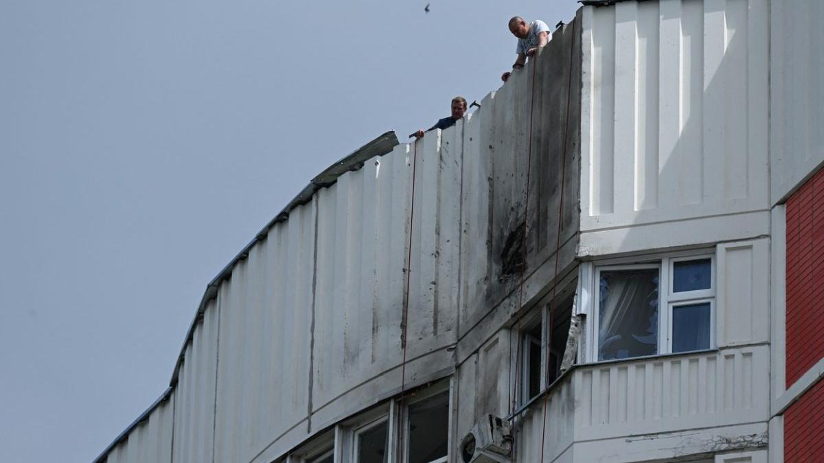 urmarim cu placere reactia ucrainei atac drone moscova radu tudor trezit pe rusi