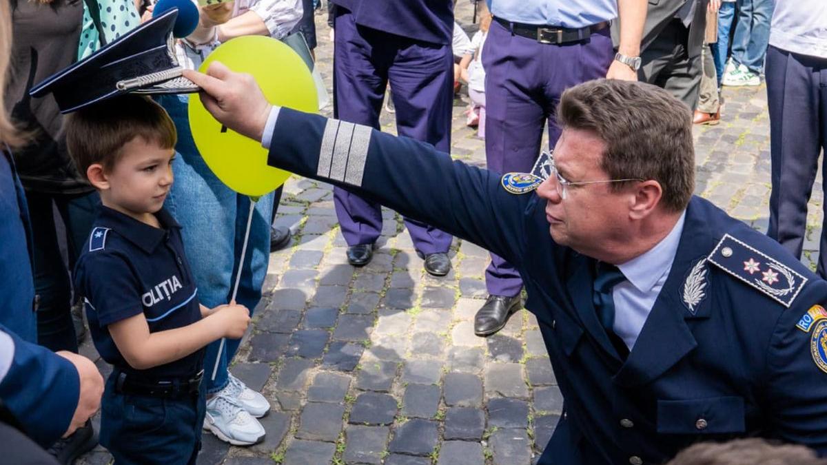 ziua portilor deschise pentru copii la mai ziua copilului