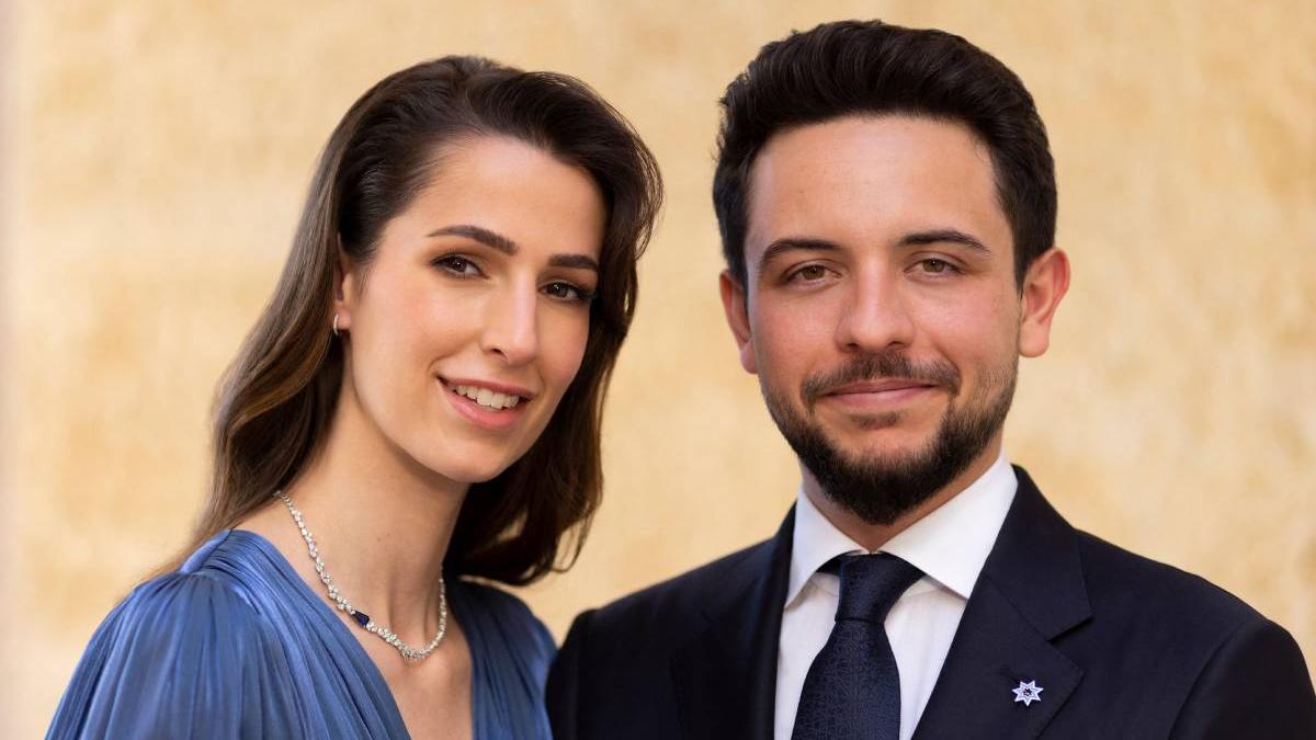 nunta regala orient iordania rochie mireasa