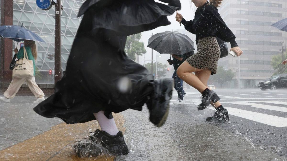 cod galben de vreme severa in romania avertizare meteo pentru 13 judete ale tarii