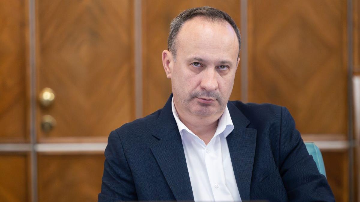 adrian caciu gasit bani profesori