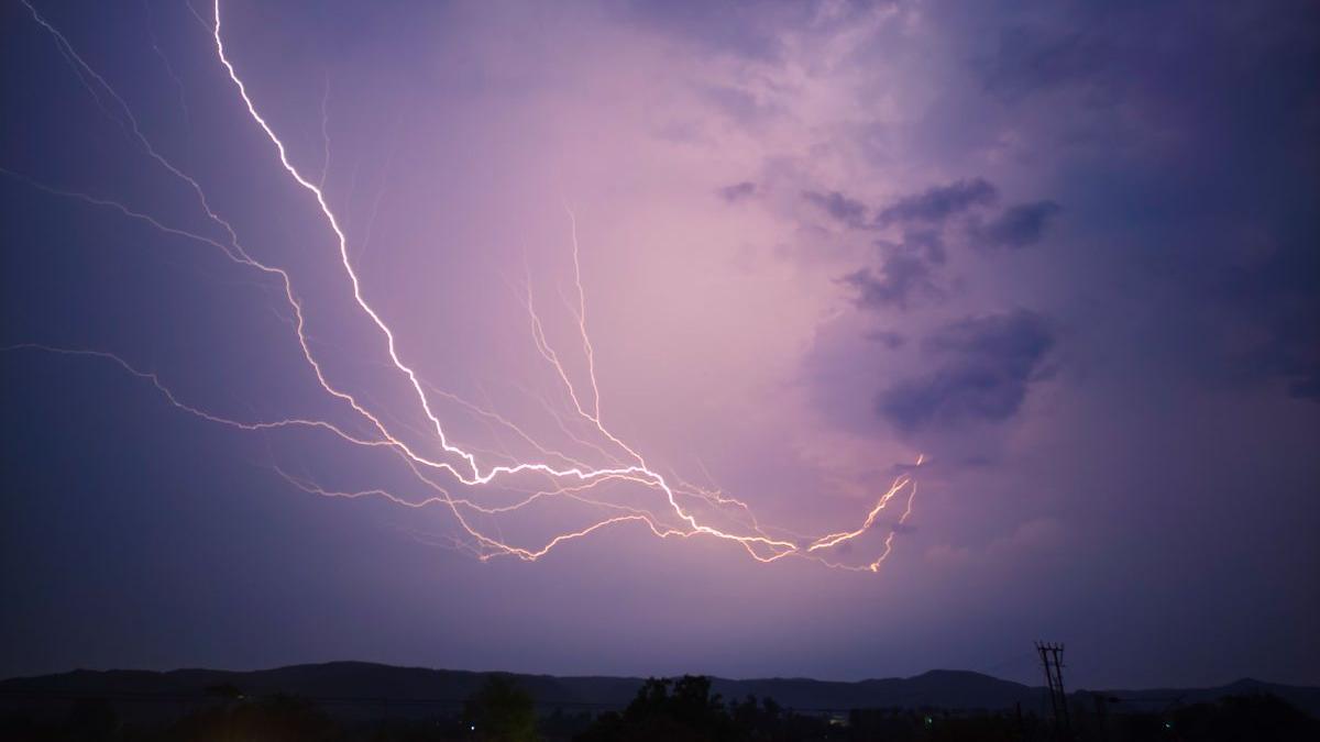 cod portocaliu cod galben vreme rea