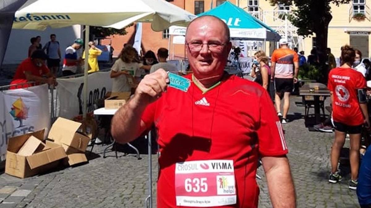 profesor livreaza mancare sibiu mesaj klaus iohannis