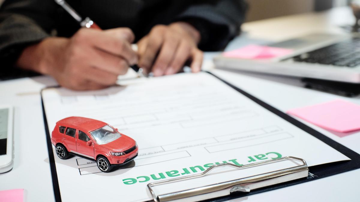 piata asigurari auto faliment euroins