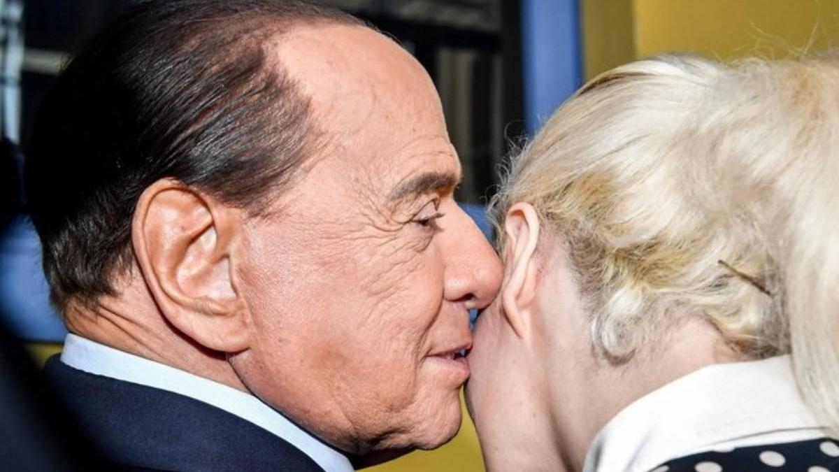 silvio berlusconi femei