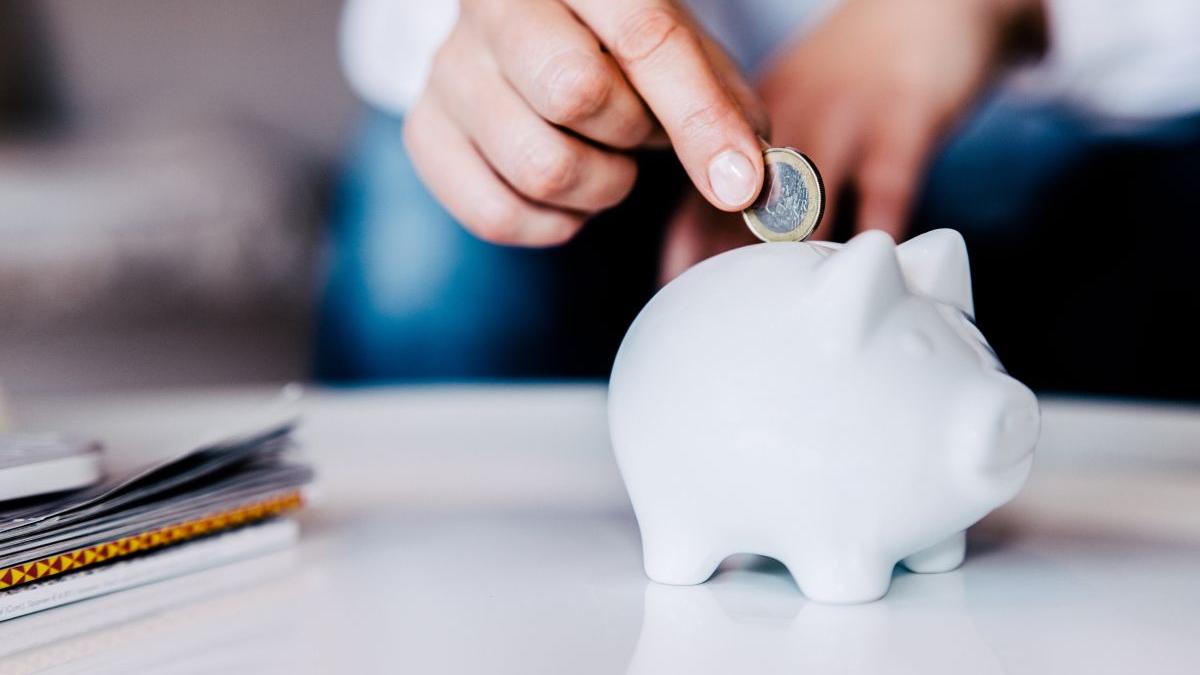 inflatie anuala scazut sub 10 la suta