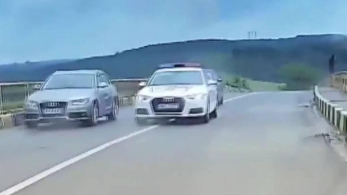 moment masina politie depasire periculoasa linie continua pod tamna mehedinti