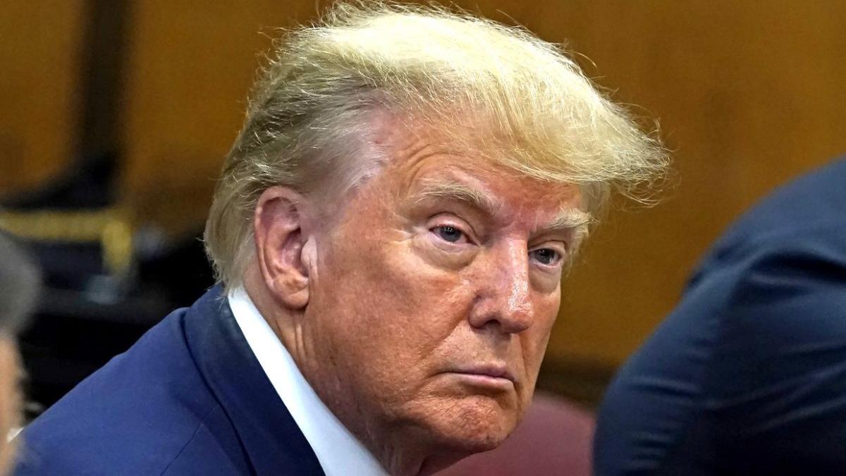 trump a ajuns la o instanta din miami pentru prezentarea acuzatiilor in cazul documentelor secrete