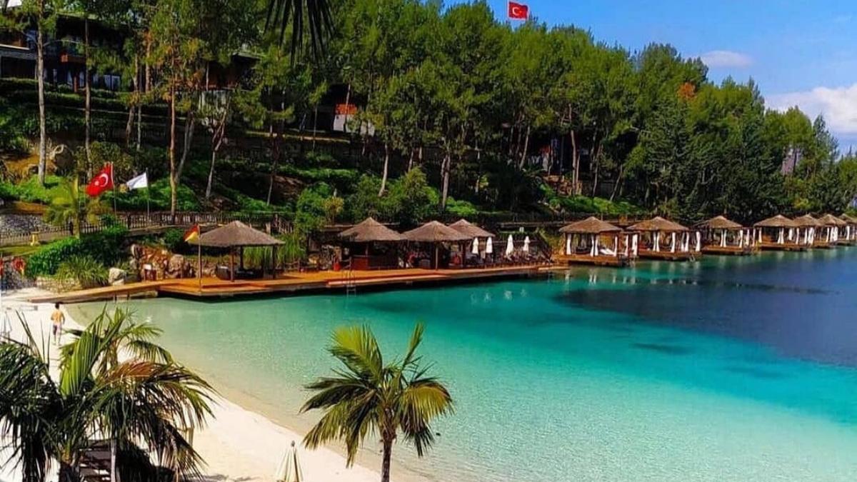 marmaris principala atractie a turistilor experiente relaxante sporturi extreme