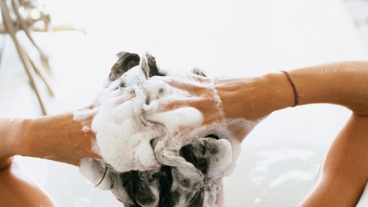 cat de des sa ne spalam pe cap concluzii studiu substanta cancerigena sampoane