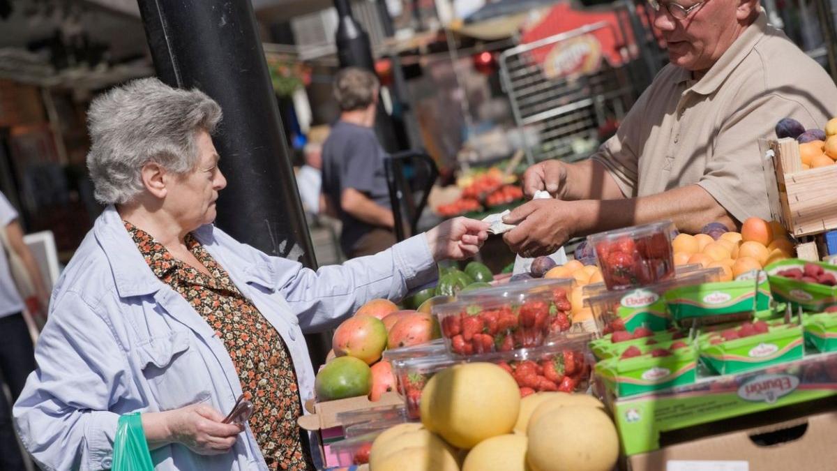 lovitura bisnitari primul oras romania samsari dati afara piete