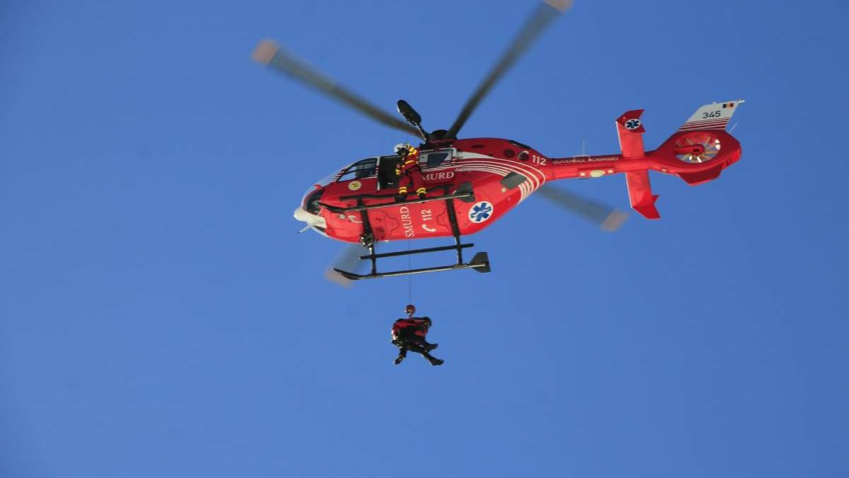 premiera nationala sinaia drona ajutor turisti rataciti munte alimente trusa prim ajutor