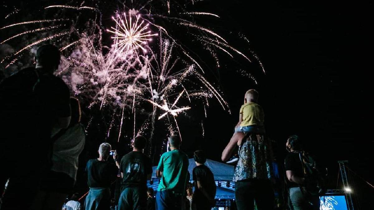 spectacol la jurilovca la inaugurarea portului turistic
