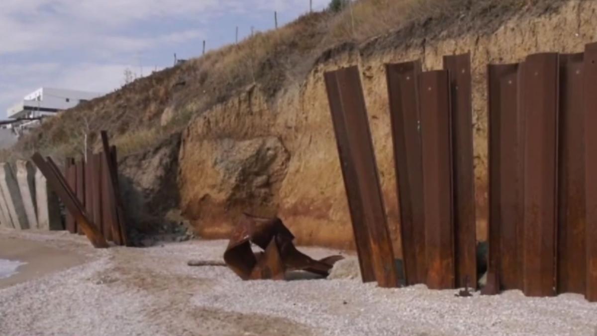 statiune litoral romania costinesti faleza surpata