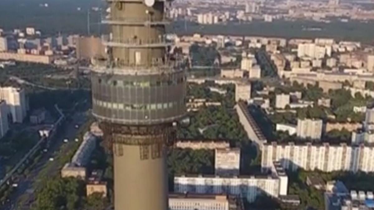 alerta cu bomba la un turn tv din moscova mai multe persoane au fost evacuate