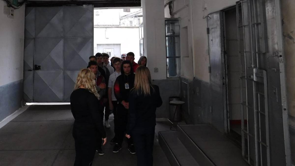 inchisoare celebra romana invitatie porti deschise vizitatori