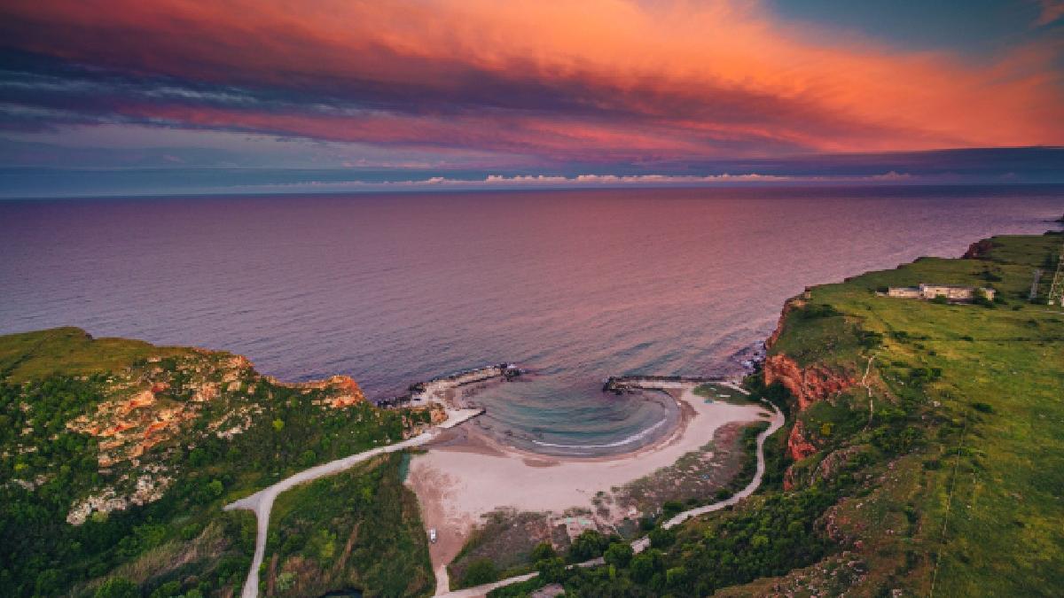 bulgaria plaje aurii ape cristaline vin bun mancare delicioasa si facilitati spa de prima clasa