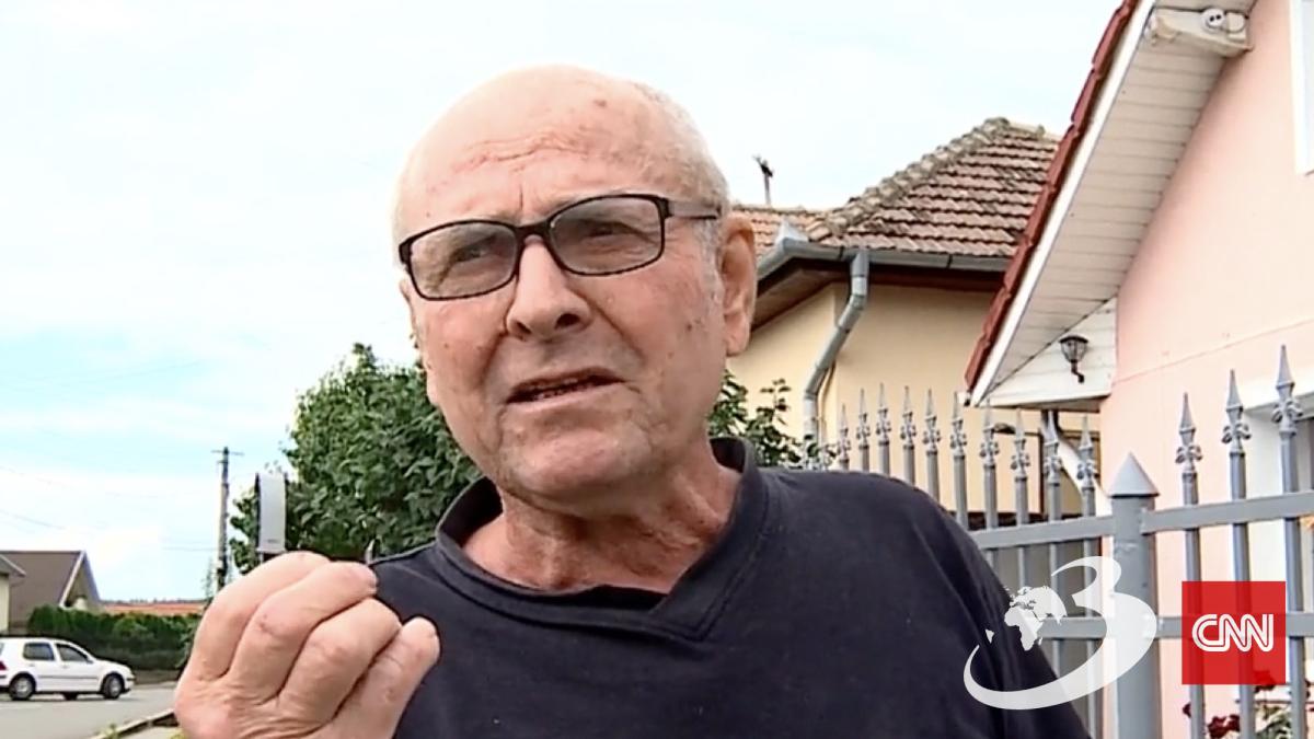 pensionar intrat greva foame desfiintare loc de joaca din fata casei mures