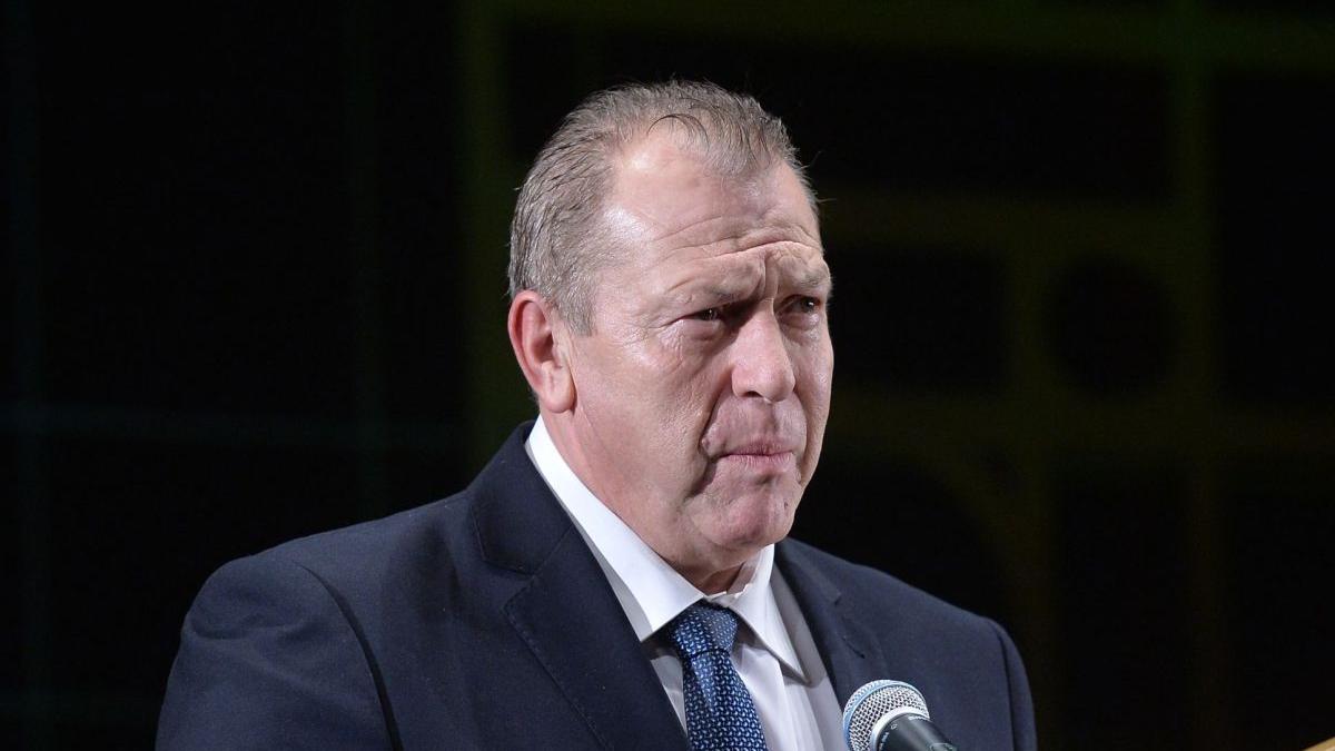 duckadam pret palinca botezata numele sau cost urias