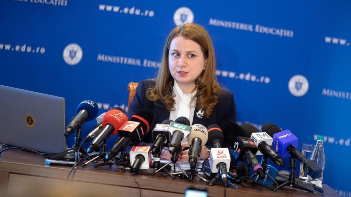 ministrul educatiei ligia deca legi educatie