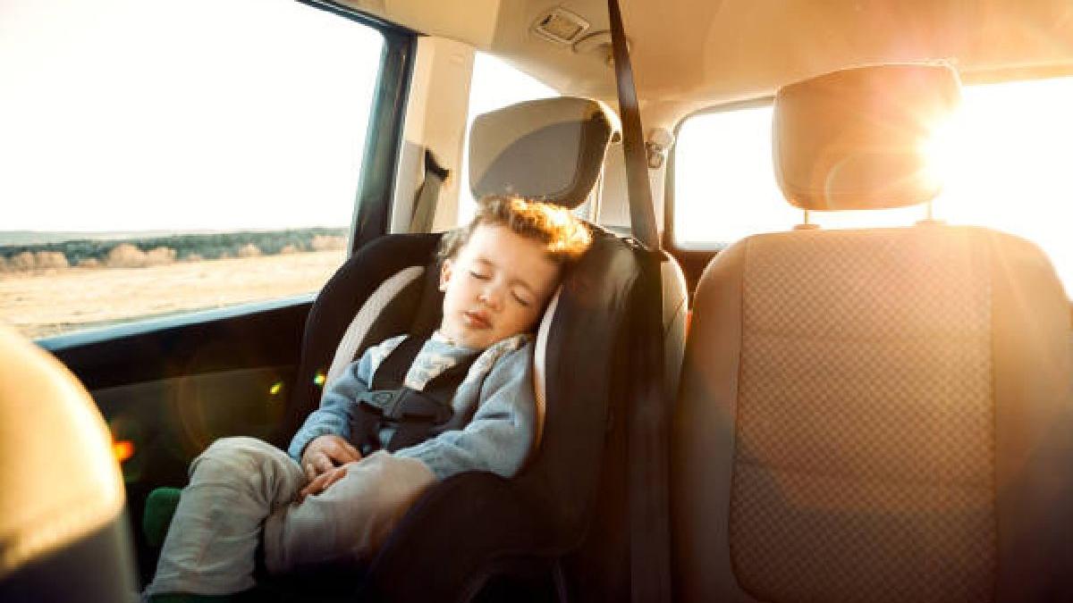 copil mort mama uitat masina gradinita spania