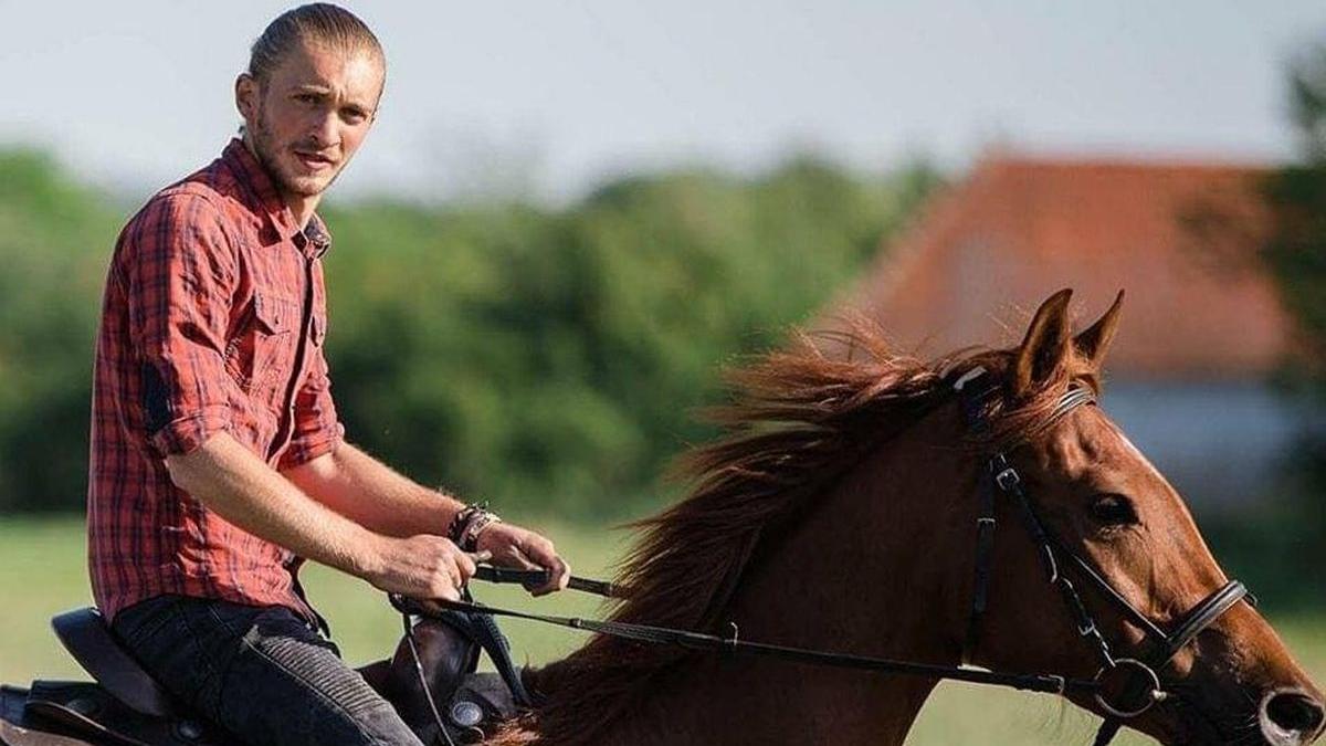 paul 23 ani gasit mort camp localnic sunat 112