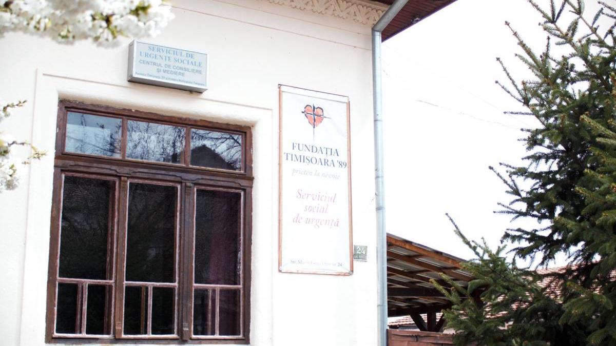 primar timisoara nereguli centru batrani inchis controale