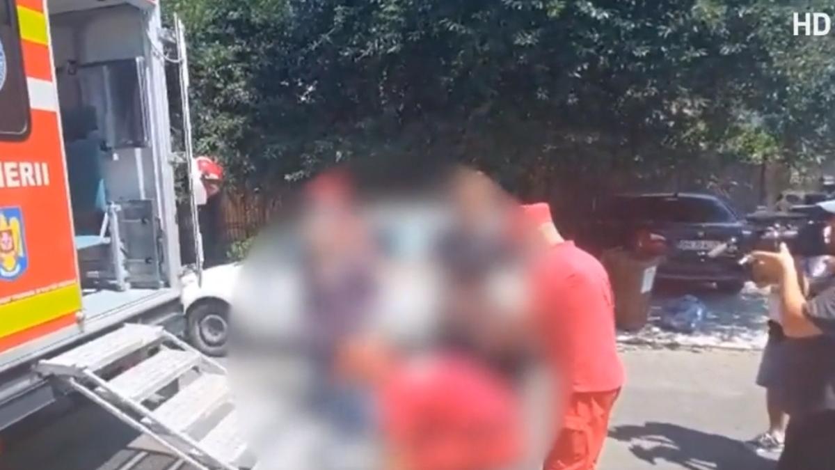 batrani evacuati din azilul clandestin al vaduvei unui interlop la braila