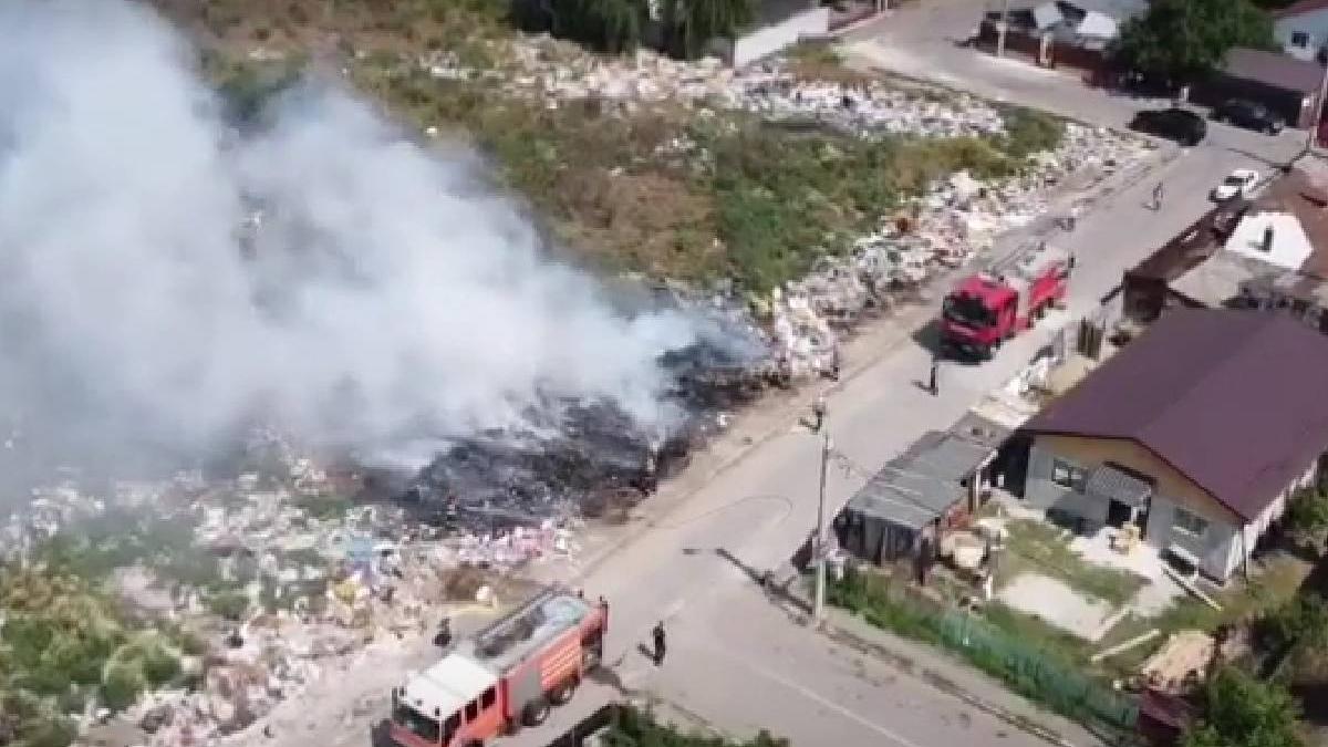 incendiu tone de gunoi ploiesti