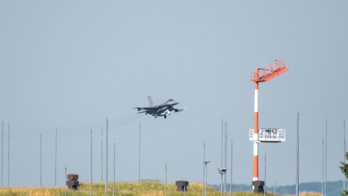 radu tudor romania olanda danemarca piloti ucraineni f 16 baza 86 septembrie