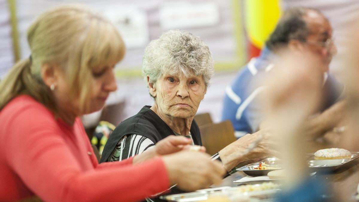 salvare batrani caminele groazei transforma nou dezastru