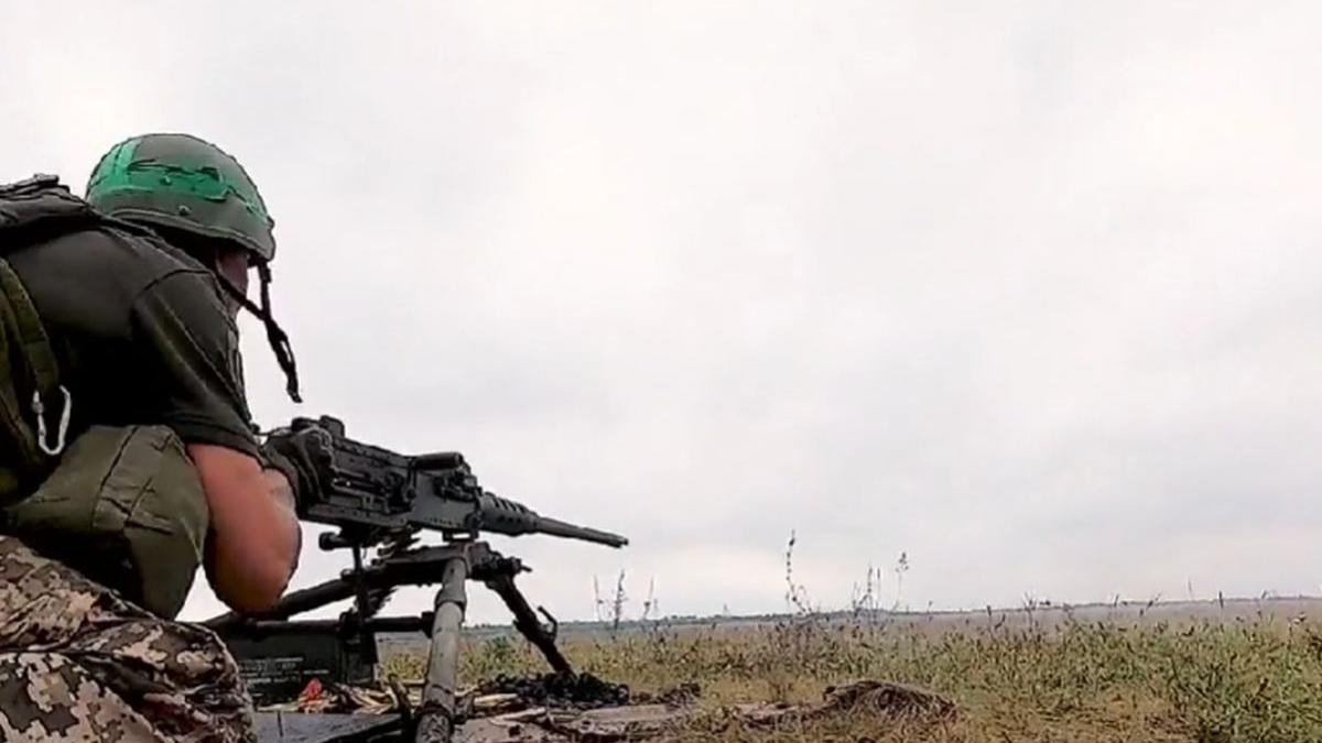 ucraina asteapta arme nato rusi arunca metal sovietic