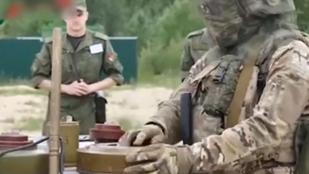mercenari wagner fete acoperite au inceput sa ii instruiasca militari belarus